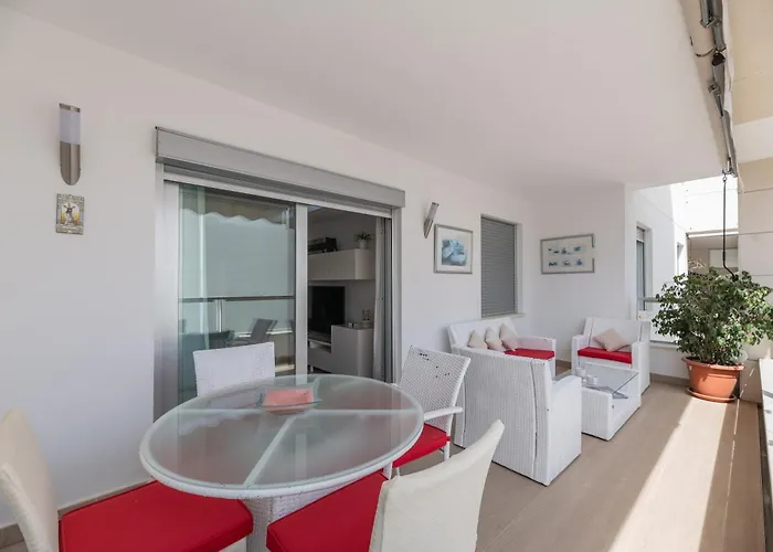 Apartament Acogedor 2 *